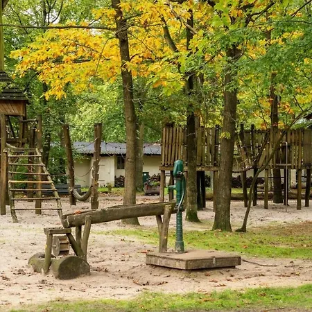 Holiday home Boshuis Dora - Gezinshuis Met Escapespel Op D'n Mastendol - Rijen