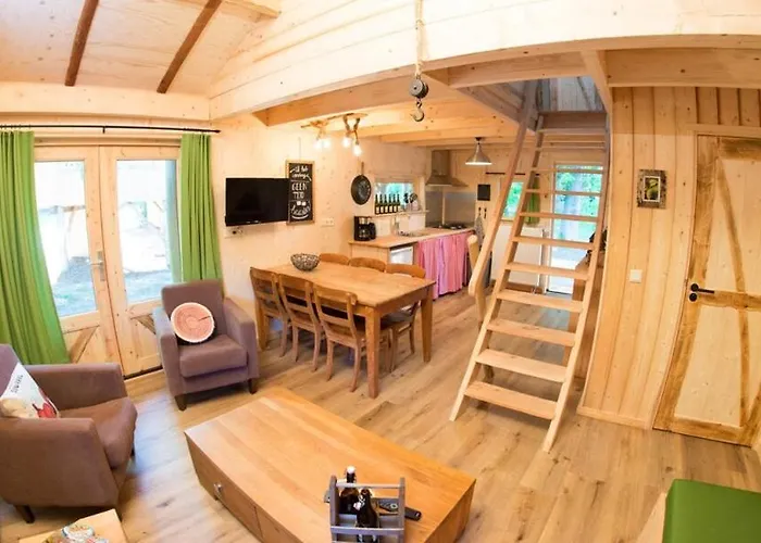 Casa vacanze Boshuis Dora Met Escapespel Op Recreatiepark D'n Mastendol *